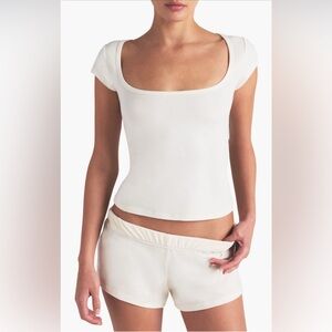 NWOT Skims Cotton Jersey Scoop Neck T-shirt